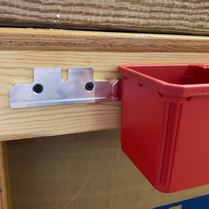 Wall Mount for Milwaukee Packout Red Boxes and Bins