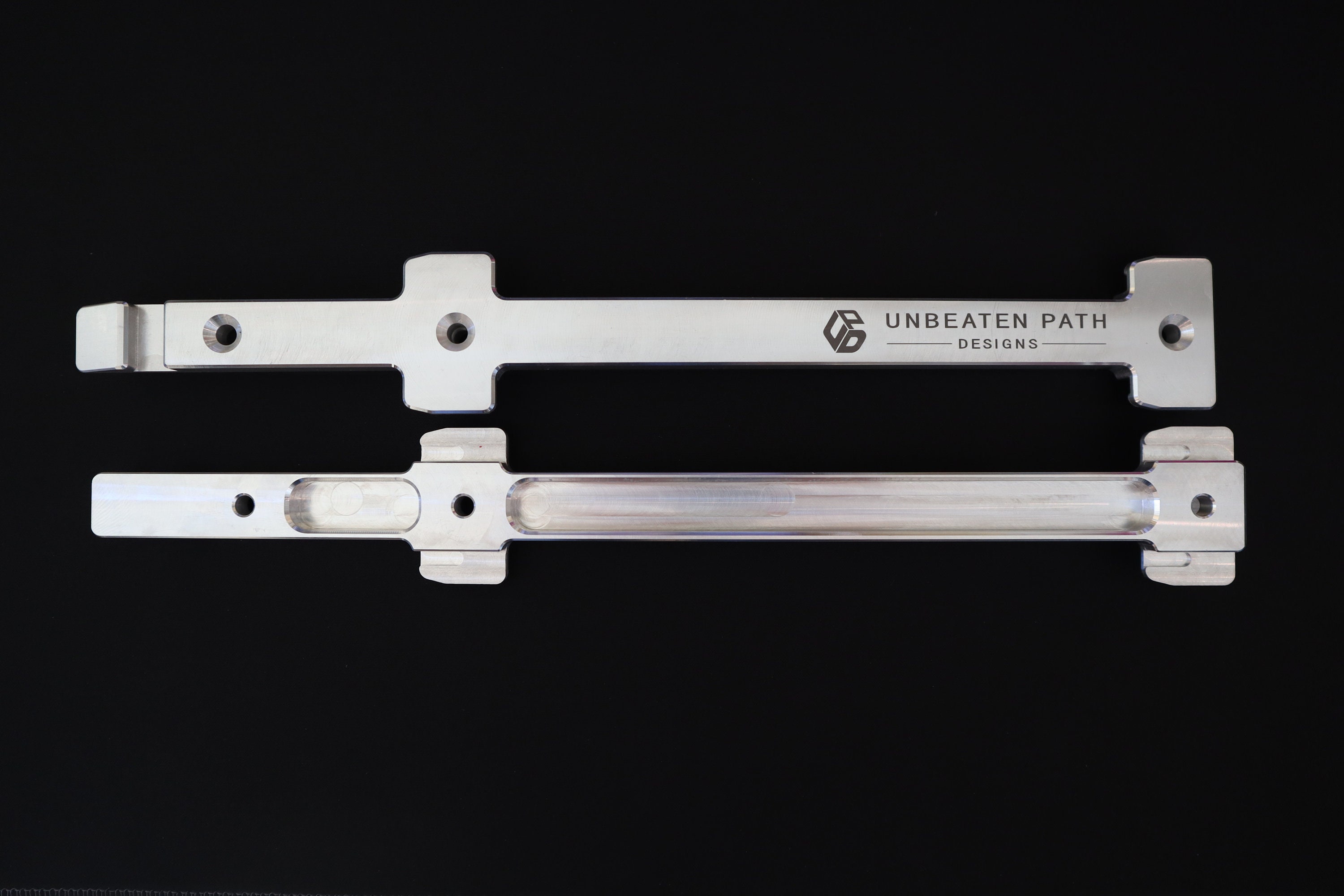 UNBEATEN Milwaukee PACKOUT マウント Milwaukee Packout Locking Wall Mount by Unbeaten Path Designs