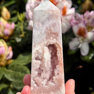 Natuurlijke roze amethist toren met druzyst, Crystal Point #1 / Cadeaus voor natuurliefhebbers / Cadeaus voor hem / Cadeaus voor haar