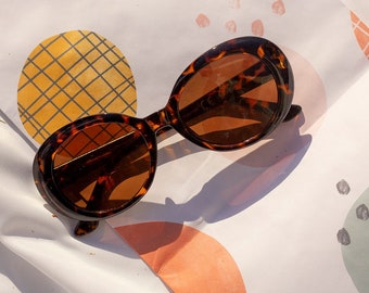 Tortoise Shell Rounded Oval Retro Style Sunglasses