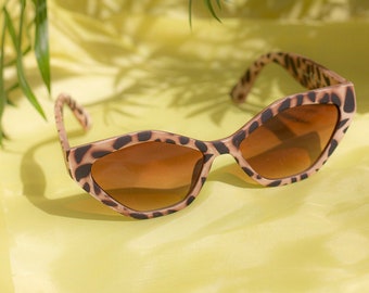 Leopard Print Thick Diamond Frame Sunglasses