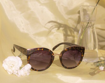 Tortoise Shell Gold Rim Cat Eye Sunglasses