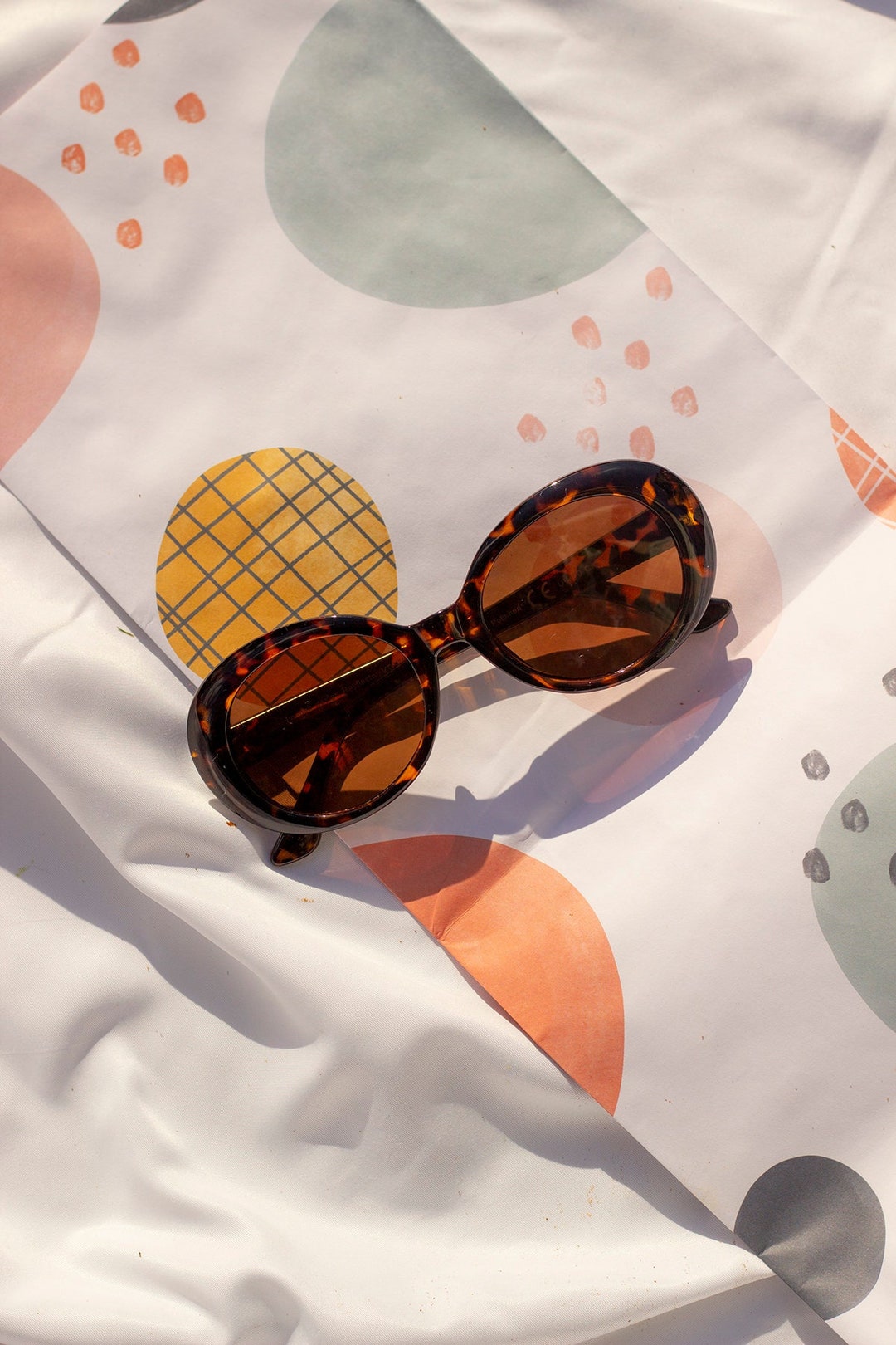 1050~Turtle Printed Rounded Sunglasses