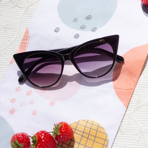 Black Oval Cat Eye Top Frame Sunglasses