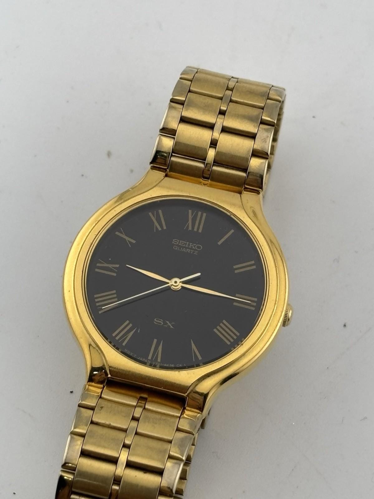 SEIKO 稼働 ゴールド V701-6K00 ゴールド文字盤 腕時計 Vintage Seiko SX Quartz Watch V701-6K00 Men Gold Tone Black - Etsy
