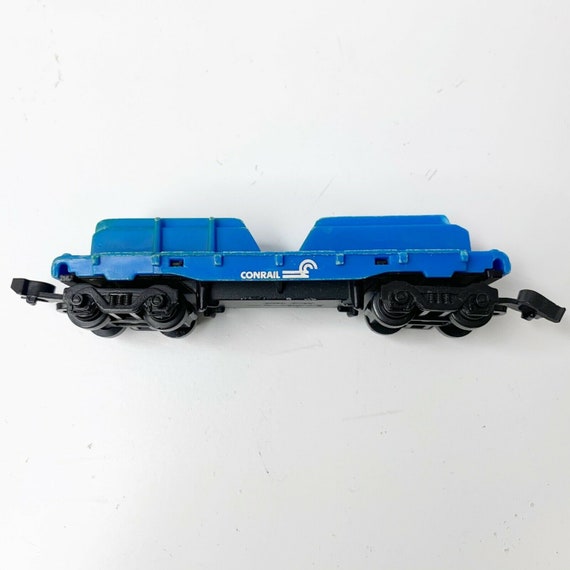 Mattel Hot Wheels Railroad Sto N Go Conrail Blue FREIGHT CARRIER 1983 