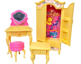 Vintage Barbie Folding Pretty House Bedroom Set Vanity Armoire Table 67552-91
