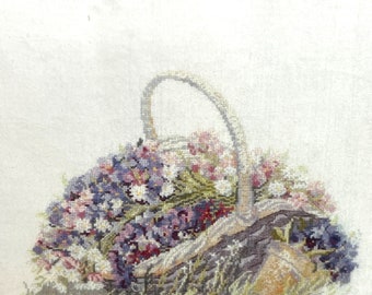 PERMIN of Copenhagen 70-7009 BASKET With FLOWERS Counted Cross Stitch Kit Denmark