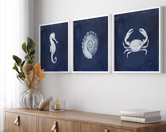 Stampe artistiche costiere blu navy: decorazioni nautiche per case sulla spiaggia, set da 3