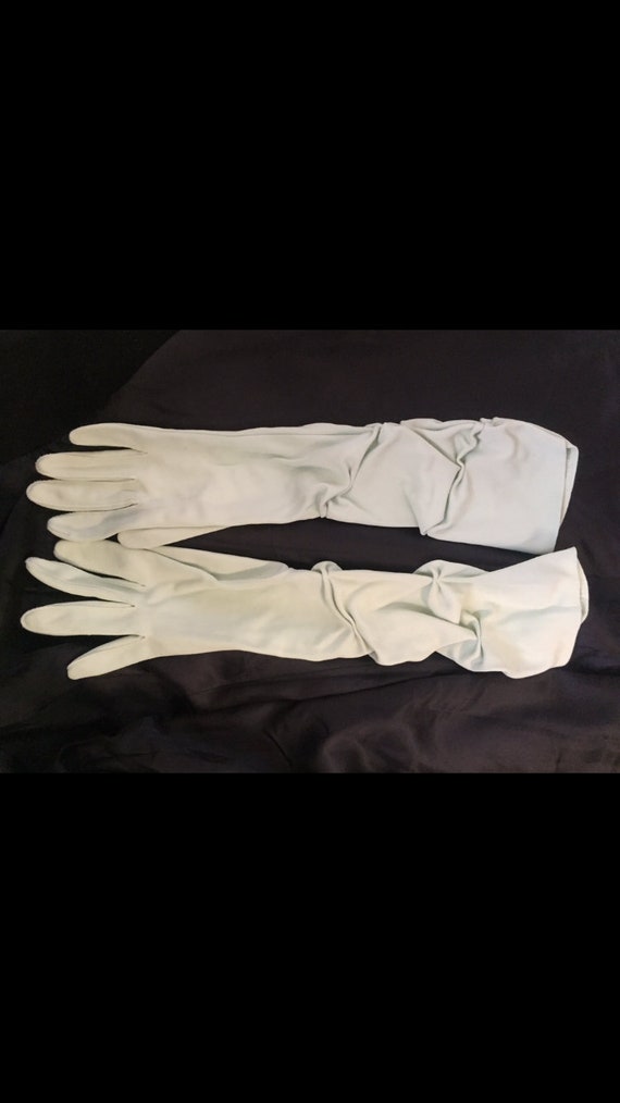 1950s ruched lime green gloves