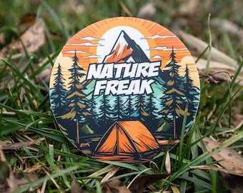 Naklejka "Nature Freak", naklejka na butelkę z wodą na zewnątrz, zabawna naklejka "Nature", naklejka na kemping, zabawna naklejka, naklejka na laptopa, naklejka na samochód