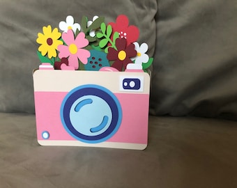 Box card Camera with flowers