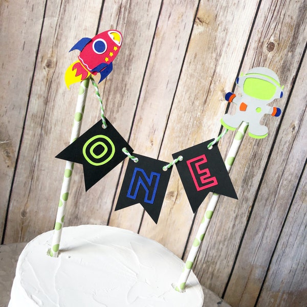 Space Party Cake Bunting - Cake Topper, Anniversaire, Lune, Fusée, Étoiles, Smash Cake, Photo Prop