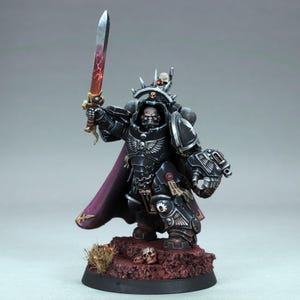 Painted Iron Hands Captain Miniature, paint captain gravis armour, painted captain power sword, black nmm armour,warhammer 40k dark imperium