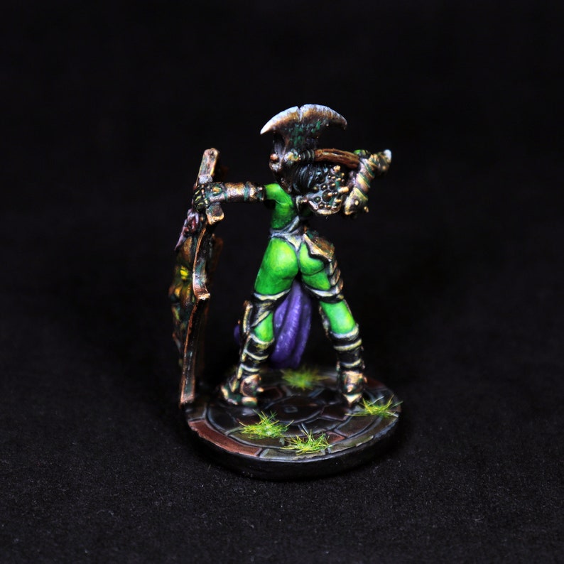 DnD miniature Female Barbarian Half-Orc Ranger Female | Etsy