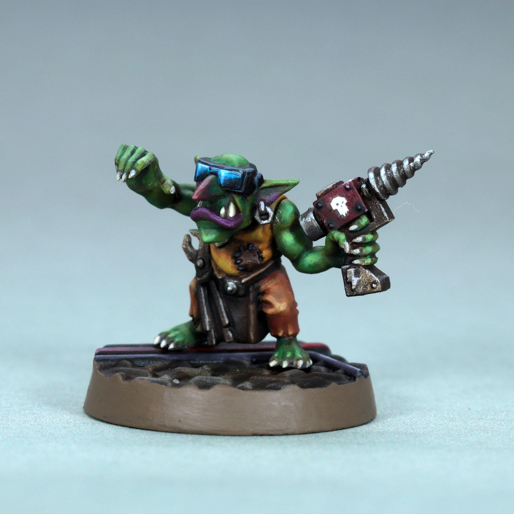 Painted Gretchin Worker Miniature, Painted Ork Gretchin,painted