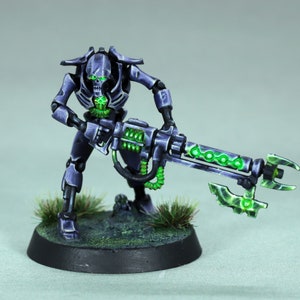 bemalte Necron Krieger miniatur,bemalte 40.000 Gauss Schippe, bemalene 40.000 Necron Krieger, xenos miniatur, Indomitus Necron Krieger