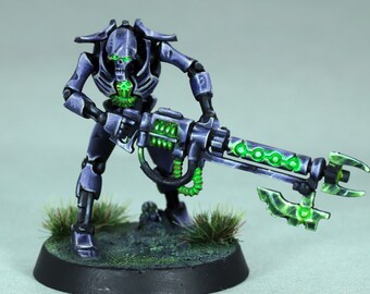 Painted Necron Overlord miniature, painted warhammer necrons Painted Necron Overlord miniature, painted warhammer necrons