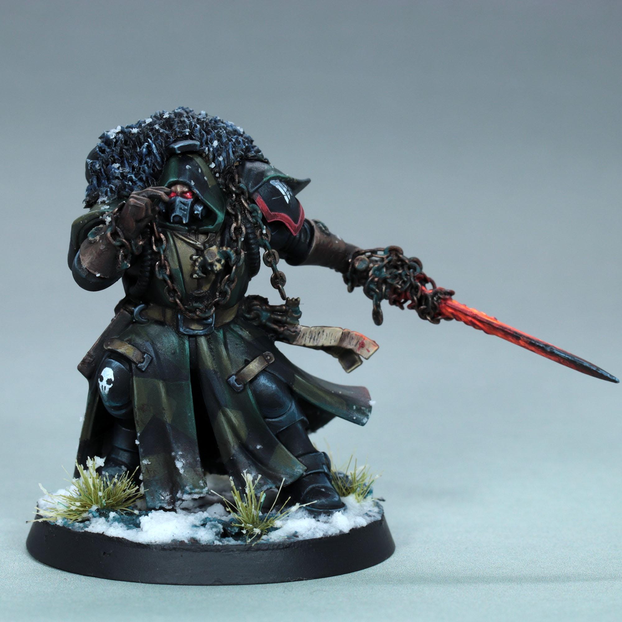 フォボスアーマーの塗装済みレイヴンガード司書、塗装済み司書