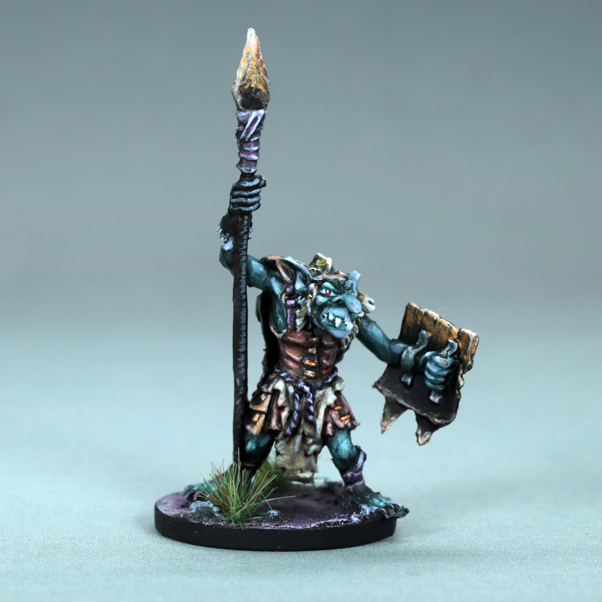 painted Goblin fighter Miniature, Painted Goblin guard, painted DnD goblin Miniature, painted DnD Goblin spear,painted Goblin warrior shield