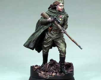 geschilderde Sovjet vrouwelijke soldaat miniatuur, geschilderde miniatuur op schaal 54 mm, geschilderde Sovjet vrouwelijke sluipschutter miniatuur, geschilderde miniatuur Tweede Wereldoorlog
