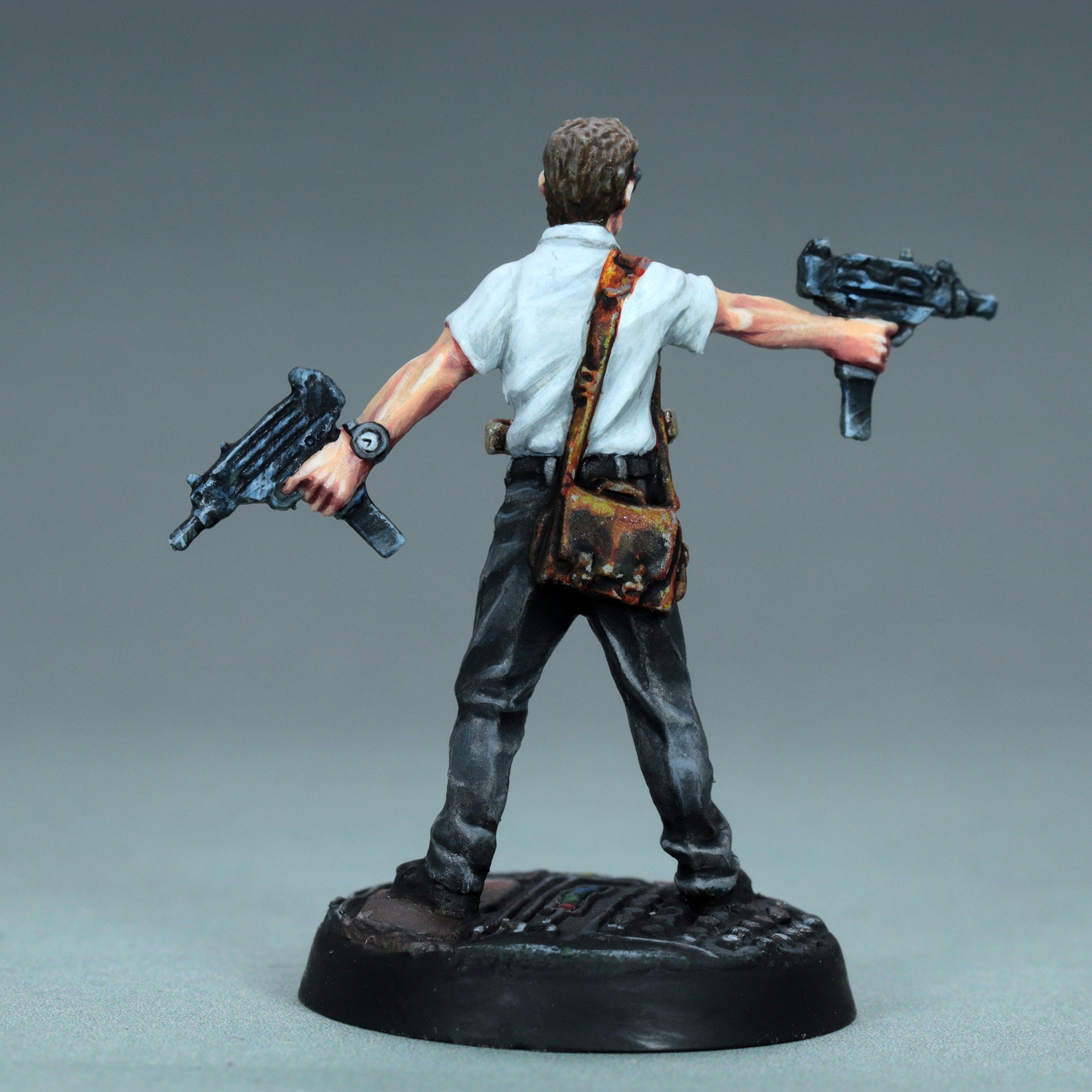 Painted Zombicide Miniature, Painted Zombicide Character Doug, Painted Agent Miniature,cyberpunk
