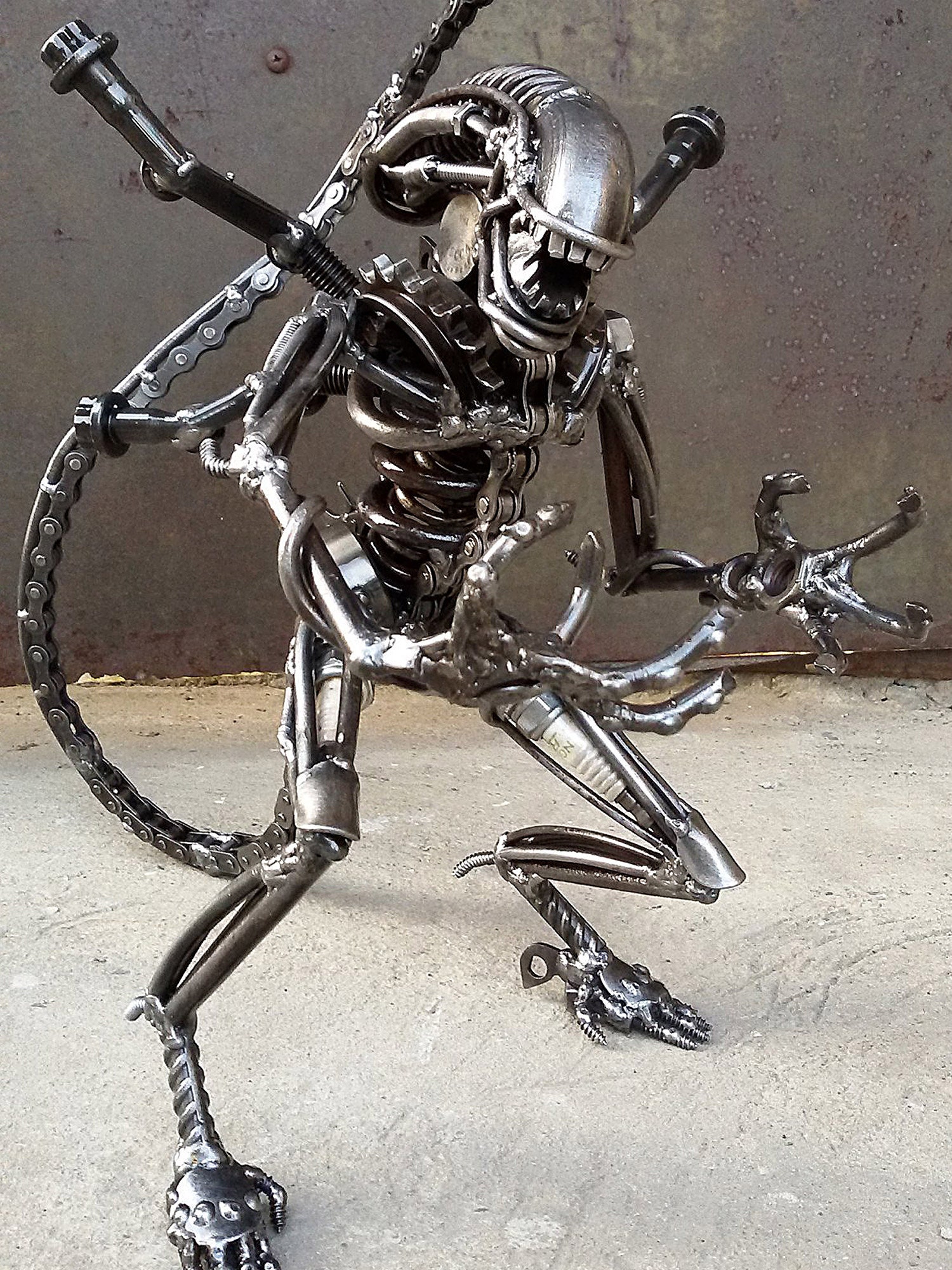 XENOMORPH METAL SCULPTURE Recycled art Steampunk Cyberpunk | Etsy