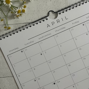 Wandkalender 2025 mit Mondphasen beinhaltet GRATIS Information Karten - Mondkalender 2025 - Mondzyklus Kalender 2025 - Mond Geschenke für Sie