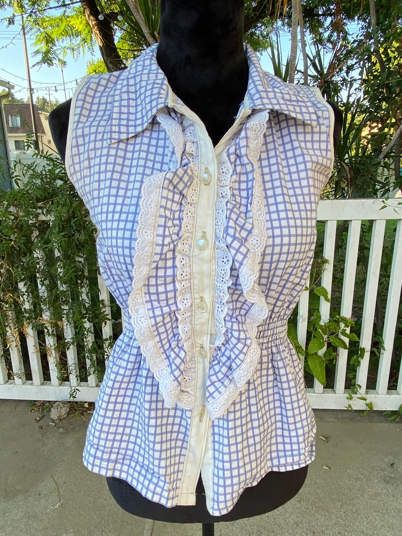 Vinage 1960/'s Frilly Front Sleveless Blouse Size Small