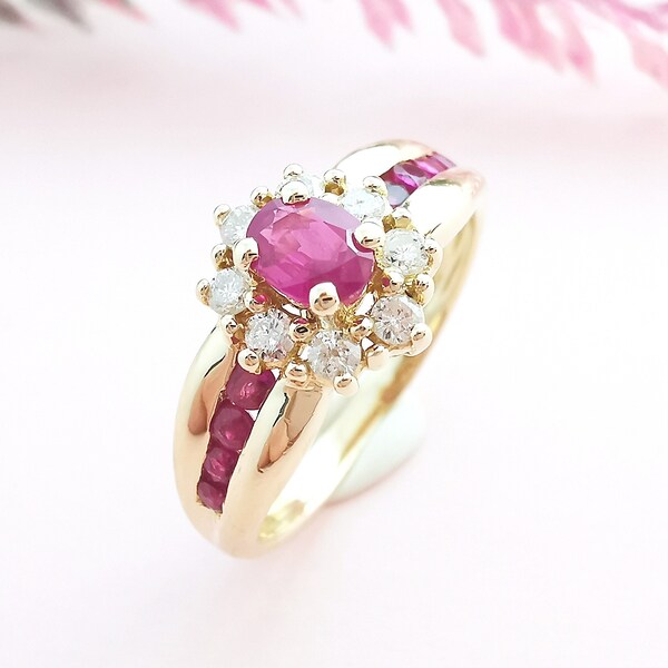 Bague Fleur Rubis Diamants Or Jaune 18 K