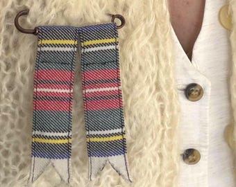 Wool Tartan Flashes Kilt Pin Brooch – Stewart Dress Tartan, Made in Scotland, Highlandwear