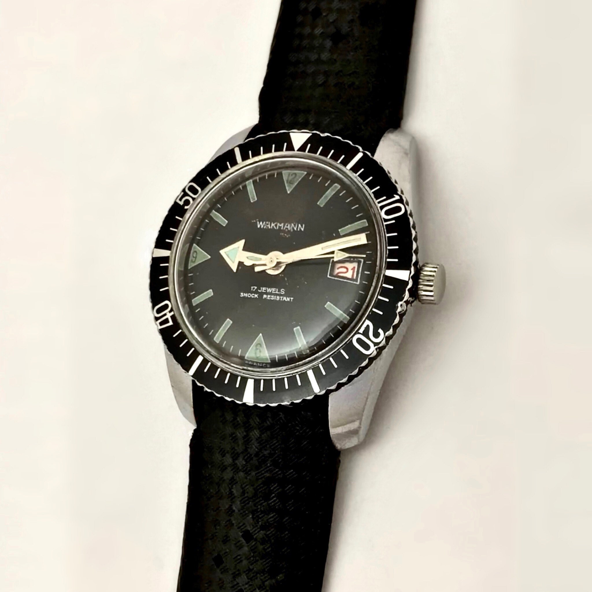 Vintage 1960s Wakmann Skin Diver Mens Mechanical Dive Watch France