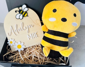 Hello World Bumblebee Bundle Gift Box | Name Announcemen Sign with Bumblebee Soft Plush Toy | Newborn Reveal | Honey Bee Nursery Decor