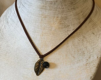 Diffuser Charm Necklace // Essential Oil Diffuser // Wellness Necklace // Handmade // Lava Stone Necklace // #wearyouroils