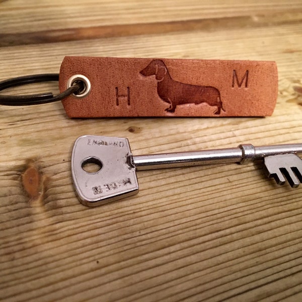 Personalized sausage dog dachshund  Leather Keychain/Keyring. Dark Tan/Gold, ( FREE GIFT WRAPPING)