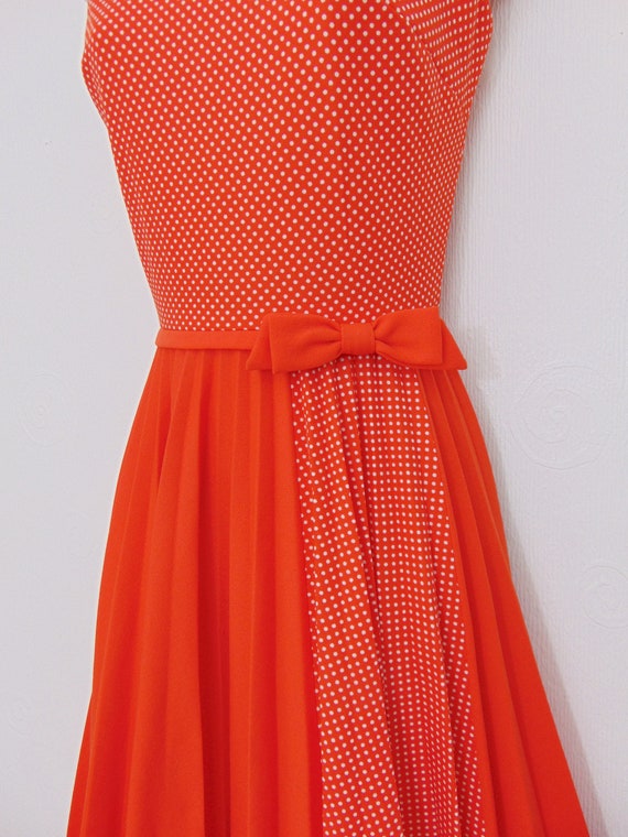 Vintage 70s Bright Red Polka Dot Pleated Fit & Fl… - image 4