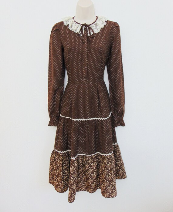 Vintage 70s Brown Floral Prairie Dress Tiered Mid… - image 2