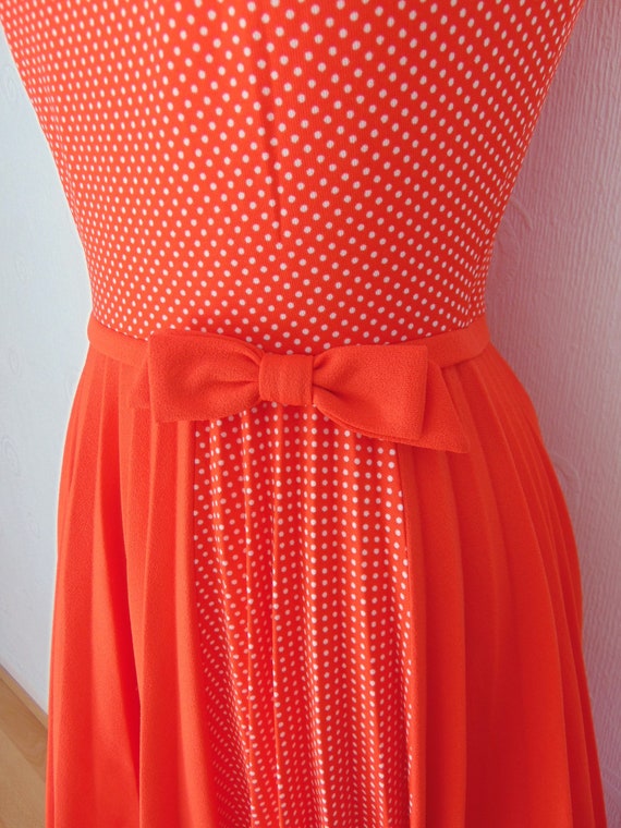 Vintage 70s Bright Red Polka Dot Pleated Fit & Fl… - image 9