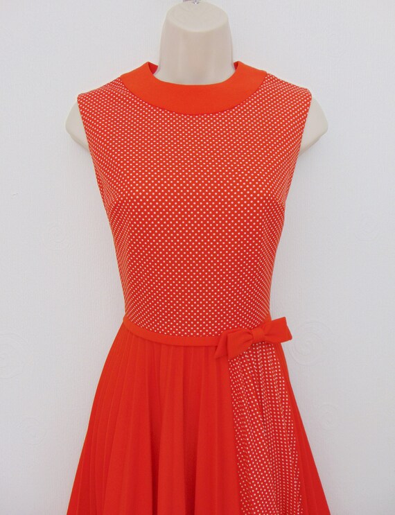 Vintage 70s Bright Red Polka Dot Pleated Fit & Fl… - image 2