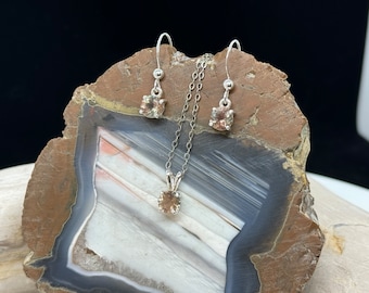 Bi-color Oregon Sunstone 6mm .74ct pendant and 6mm 1.48cttw dangle earrings SET.