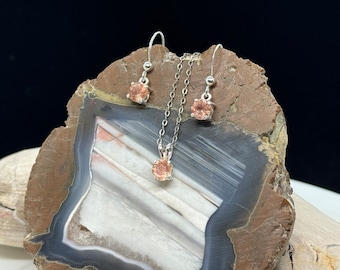 peach color with schiller Oregon Sunstone pendant 6mm .74ct & dangle earrings 6mm 1.48cttw set.