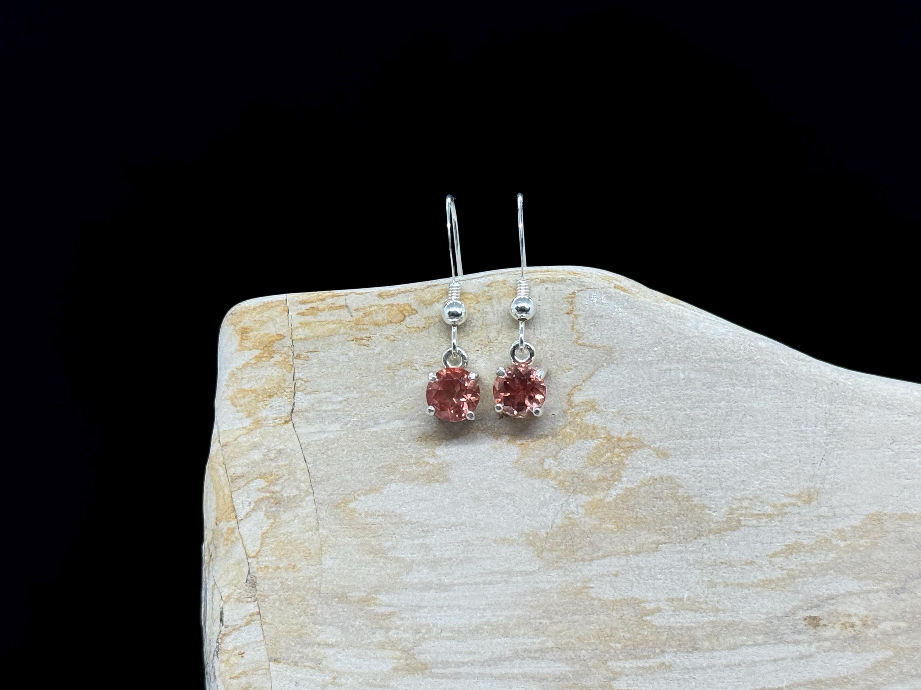 ピアス Oregon Sunstone ...  pierce or earring Oregon Sunstone Earrings Gold, sterling silver – Blue Heron