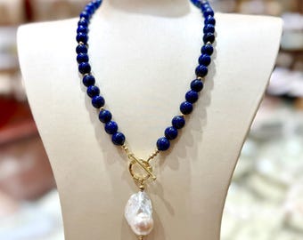 Lápiz and Baroque Pearl Necklace