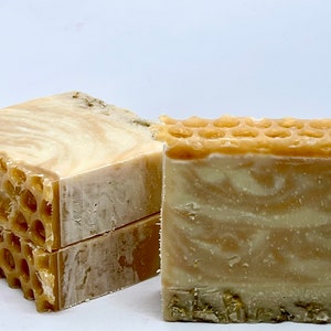 Jabón suave de leche de avena y miel