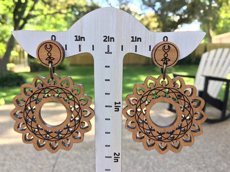 Download Wood Mandala Flower SVG Moroccan Stud Earring Laser File ...