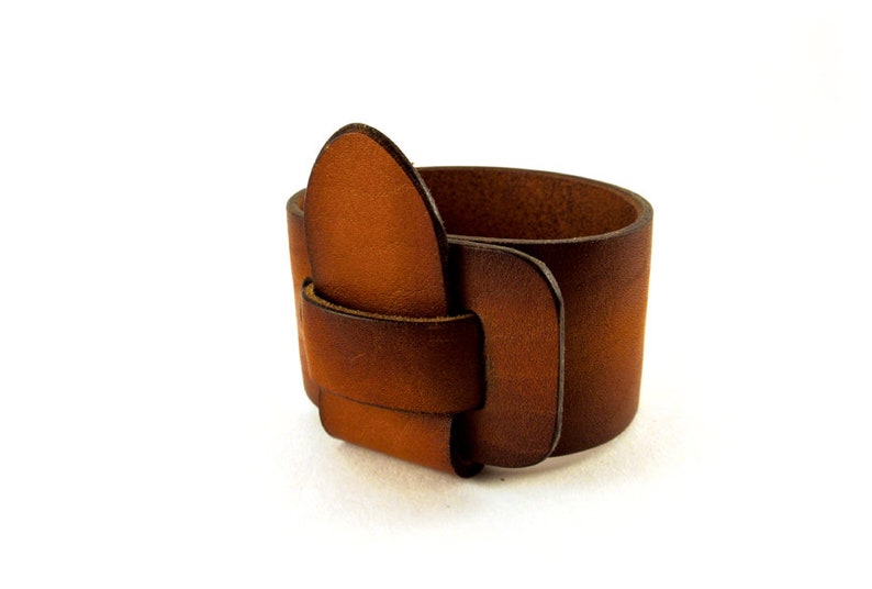 Stylish Leather Bracelet \u2022 Bracelet for Men \u2022 Gift to Friend \u2022 Gift to Boyfriend \u2022 Valentine/'s Day gift \u2022 Gift For Dad \u2022 Cool gift to son