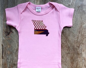 St Louis One-Piece Missouri Bodysuit STL Baby Shower Gift Gender Neutral Missouri Baby The Busy Bee
