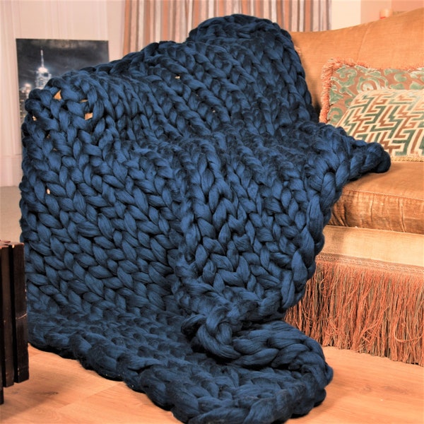 Super bulky blanket Knit throw blanket Giant yarn blanket Big knit blanket Chunky baby blanket Chunky knit blankets Chunky throw blanket