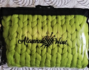 Chunky Knit Merino Wool Blanket, Super Bulky Throw (40x80)