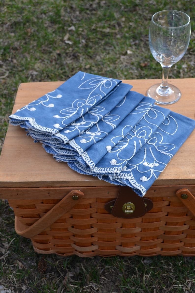Blue Embroidered Napkins / Scalloped Napkin Set of 6 / Blue Etsy